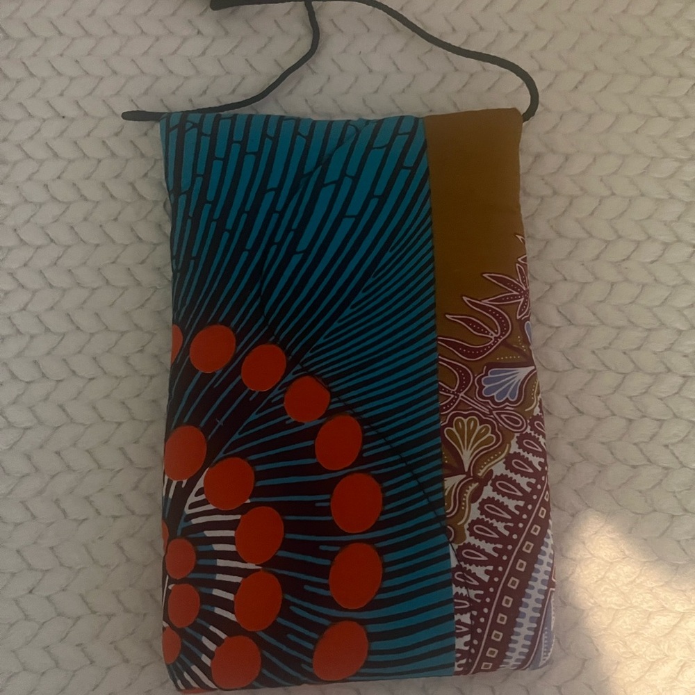 Hitarget African print crossbag. Colorful Patterned Crossbody Bag. - Picture 2 of 7